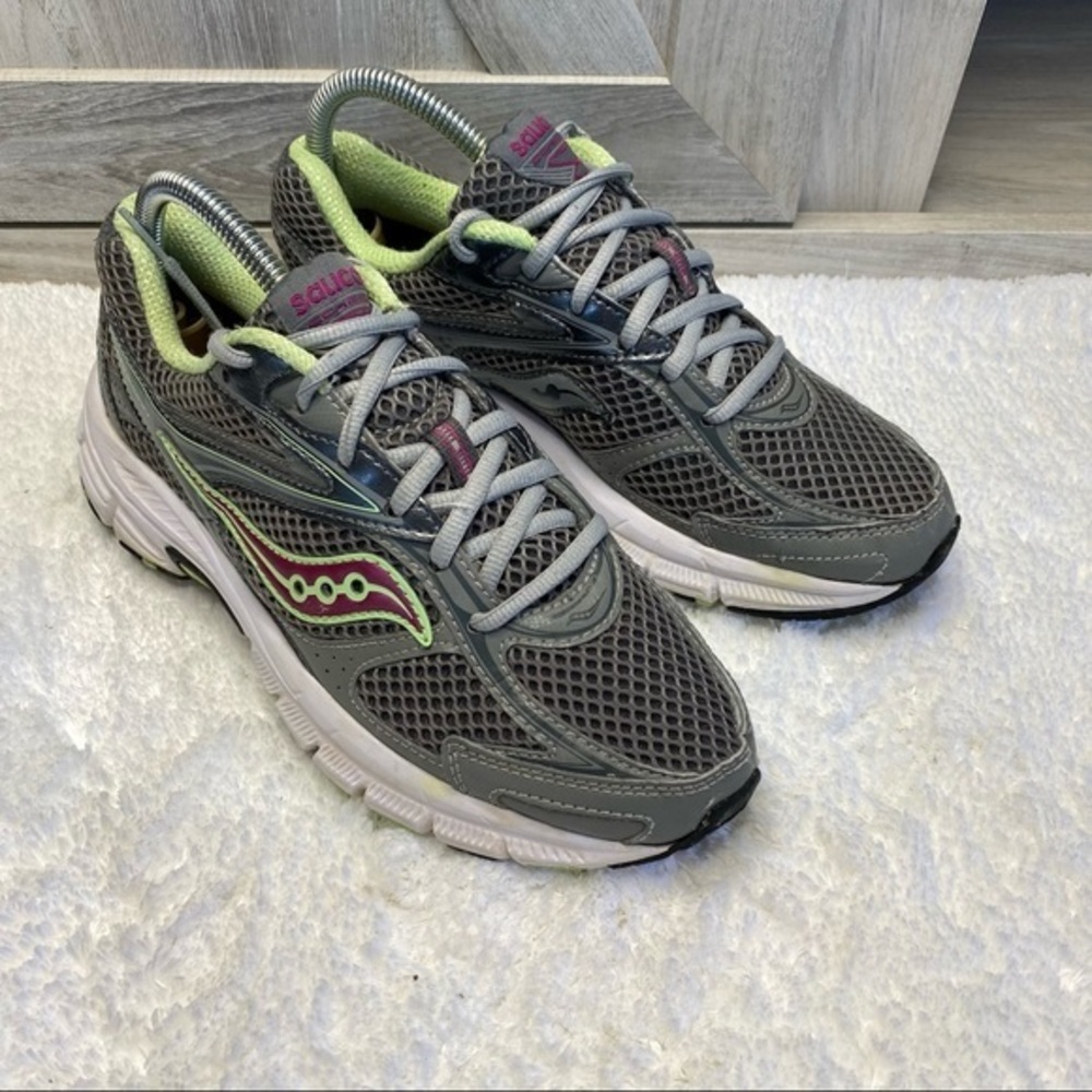 Saucony XT 600 Grid Cohesion Women's Running Shoes Sz 8 Gray Neon Green Purple